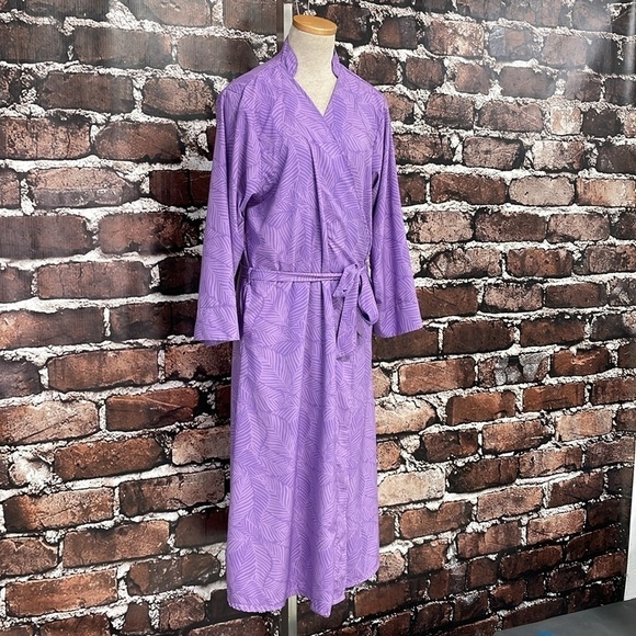 Clo Intimo Robe Women's M Medium Purple Amethyst Orquid Entanto Long Robe NWT - Picture 8 of 15